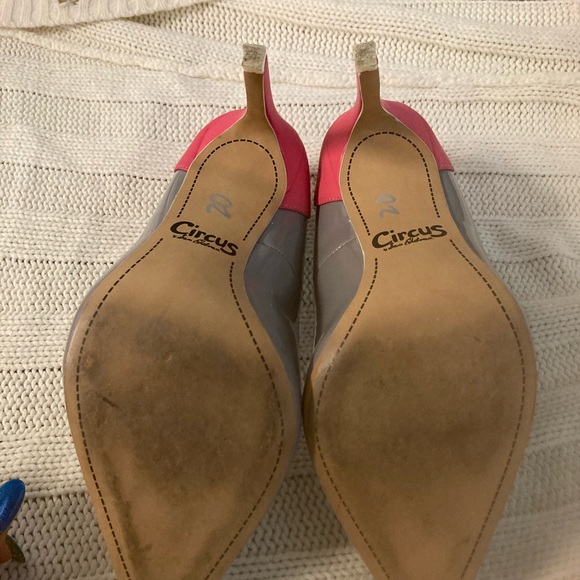 Pumps by Circus - Picture 2 of 3